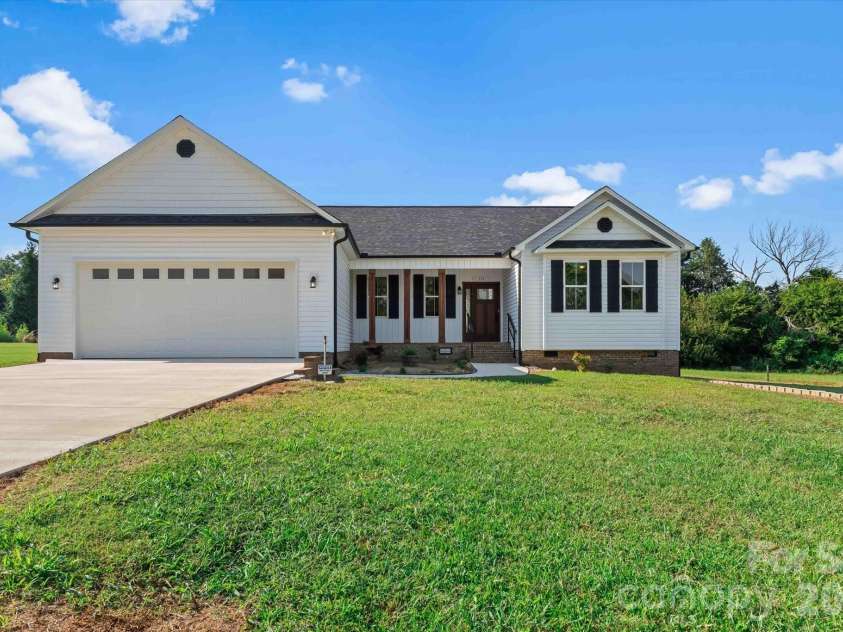 113 Cheval Trail, Cleveland, NC 27013.  MLS# CAR4296024, YatesRealty ID 12304. 