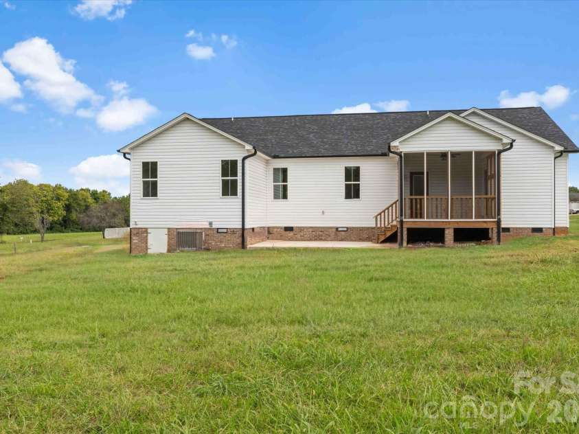 113 Cheval Trail, Cleveland, NC 27013.  MLS# CAR4296024, YatesRealty ID 12304. 