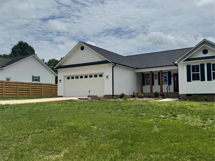 113 Cheval Trail, Cleveland, NC 27013.  MLS# CAR4296024, YatesRealty ID 12304. 