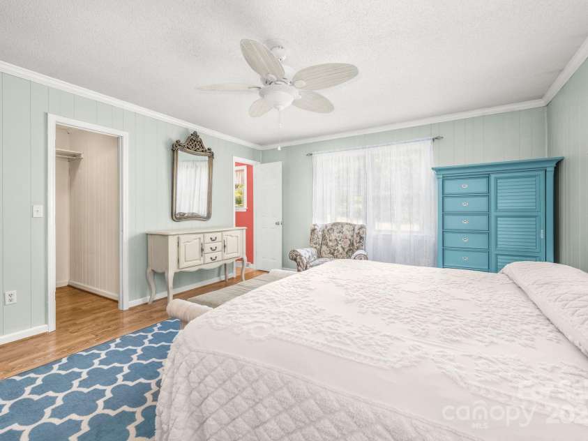 195 Old Farm Lane, Mocksville, NC 27028.  MLS# CAR4249878, YatesRealty ID 12304. 