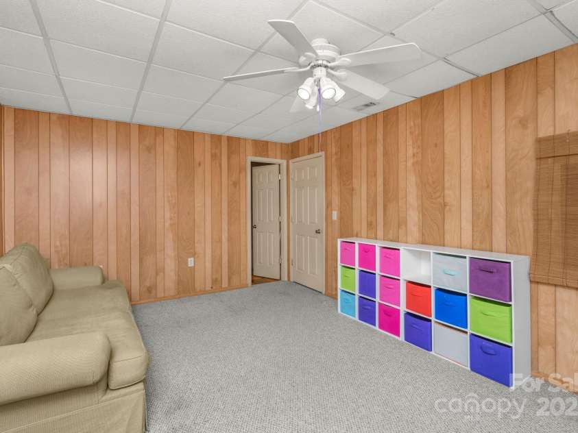 195 Old Farm Lane, Mocksville, NC 27028.  MLS# CAR4249878, YatesRealty ID 12304. 