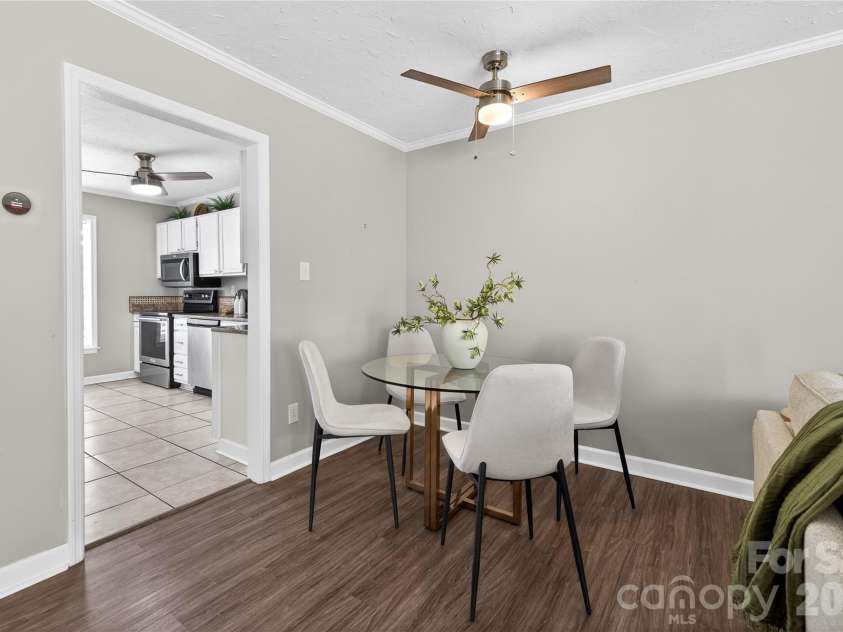 311 Silverleaf Circle, Kannapolis, NC 28083.  MLS# CAR4366595, YatesRealty ID 12305. 