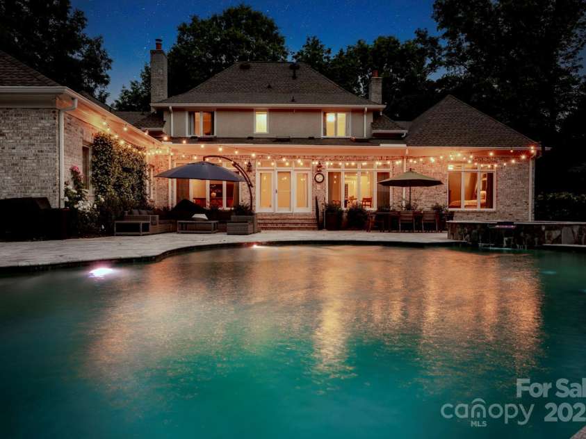 8305 Bar Harbor Lane, Charlotte, NC 28210.  MLS# CAR4253979, YatesRealty ID 12305. 