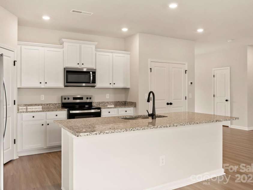 1059 Russell Drive, Winston Salem, NC 27127.  MLS# CAR4271018, YatesRealty ID 12306. 