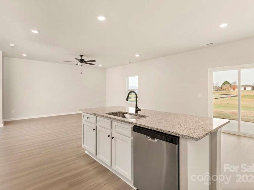 1059 Russell Drive, Winston Salem, NC 27127.  MLS# CAR4271018, YatesRealty ID 12306. 