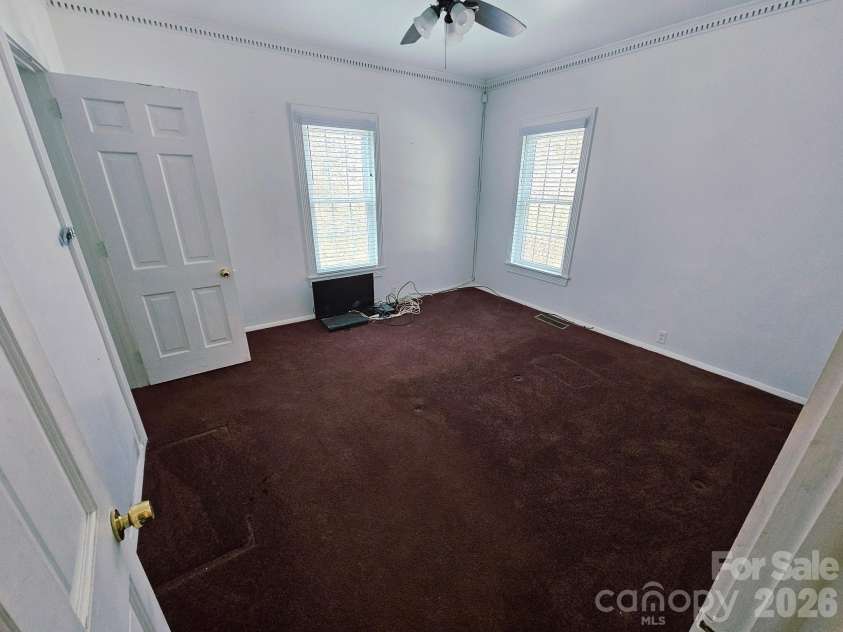 34 Landfair Lane, Hendersonville, NC 28792.  MLS# CAR4368004, YatesRealty ID 12308. 