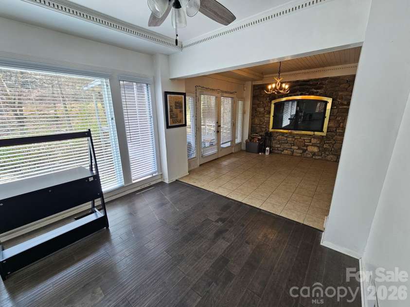 34 Landfair Lane, Hendersonville, NC 28792.  MLS# CAR4368004, YatesRealty ID 12308. 