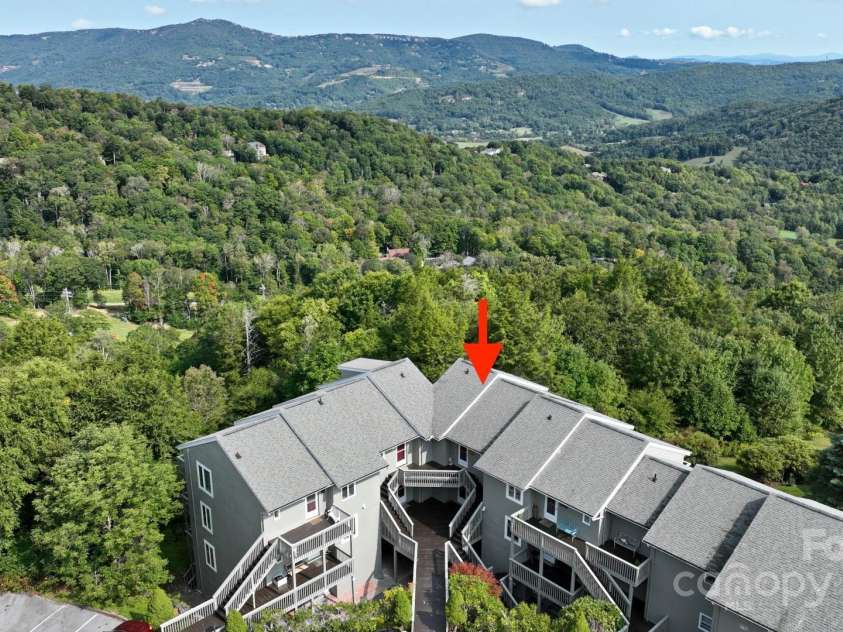 367 Skyleaf Drive, Banner Elk, NC 28604.  MLS# CAR4251134, YatesRealty ID 1231. Condo Location