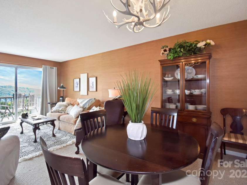 367 Skyleaf Drive, Banner Elk, NC 28604.  MLS# CAR4251134, YatesRealty ID 1231. Dining with a view