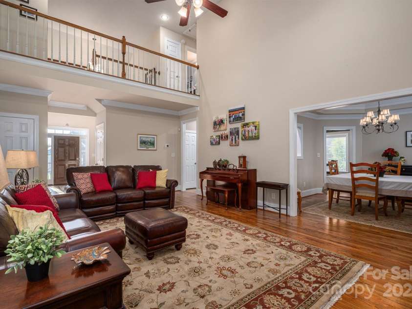 4006 St. Andrews Court, Cramerton, NC 28032.  MLS# CAR4190866, YatesRealty ID 1231. 