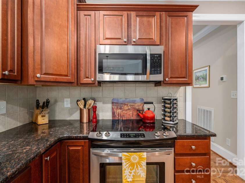 4006 St. Andrews Court, Cramerton, NC 28032.  MLS# CAR4190866, YatesRealty ID 1231. 