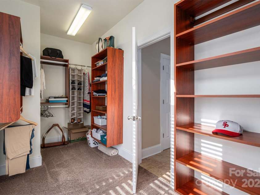 4006 St. Andrews Court, Cramerton, NC 28032.  MLS# CAR4190866, YatesRealty ID 1231. 