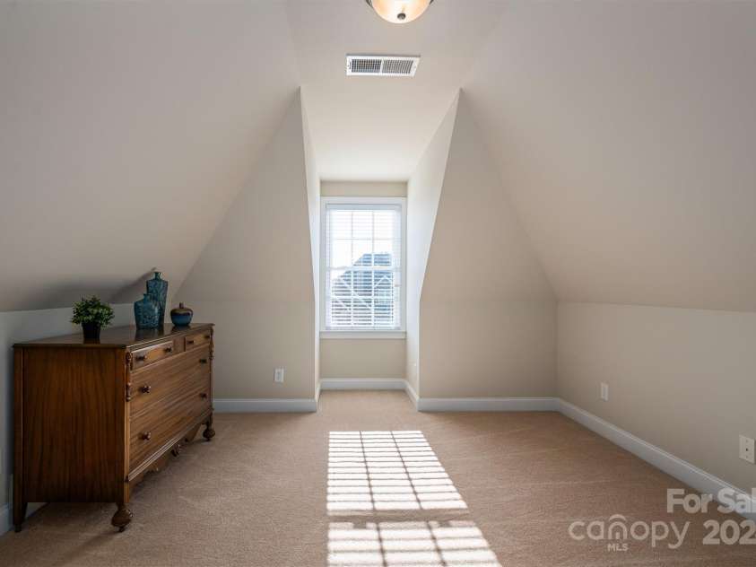 4006 St. Andrews Court, Cramerton, NC 28032.  MLS# CAR4190866, YatesRealty ID 1231. 