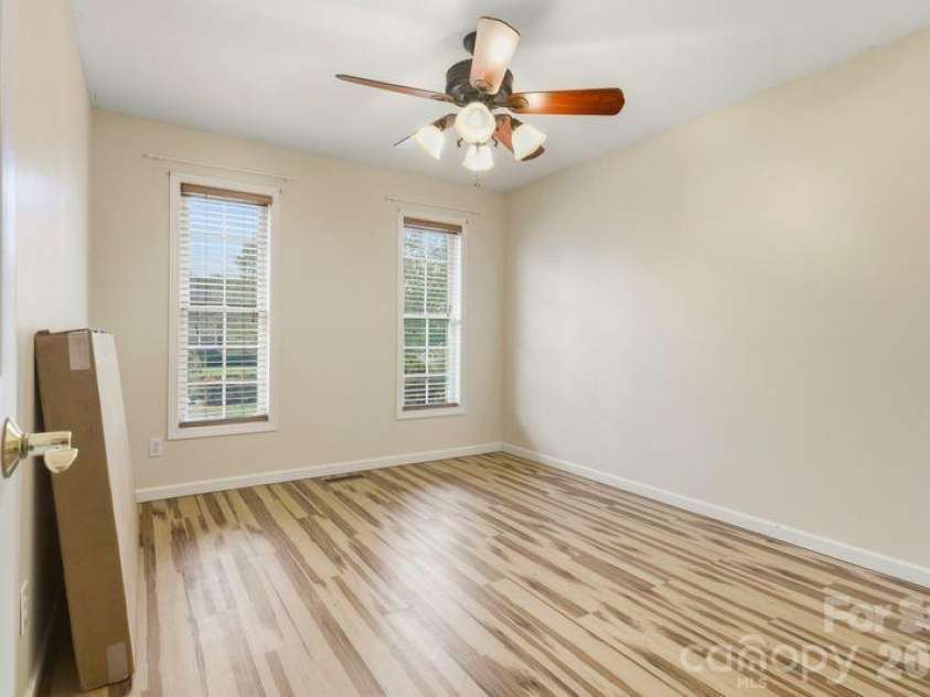 372 Kingfisher Lane, Mills River, NC 28759.  MLS# CAR4310639, YatesRealty ID 12310. 