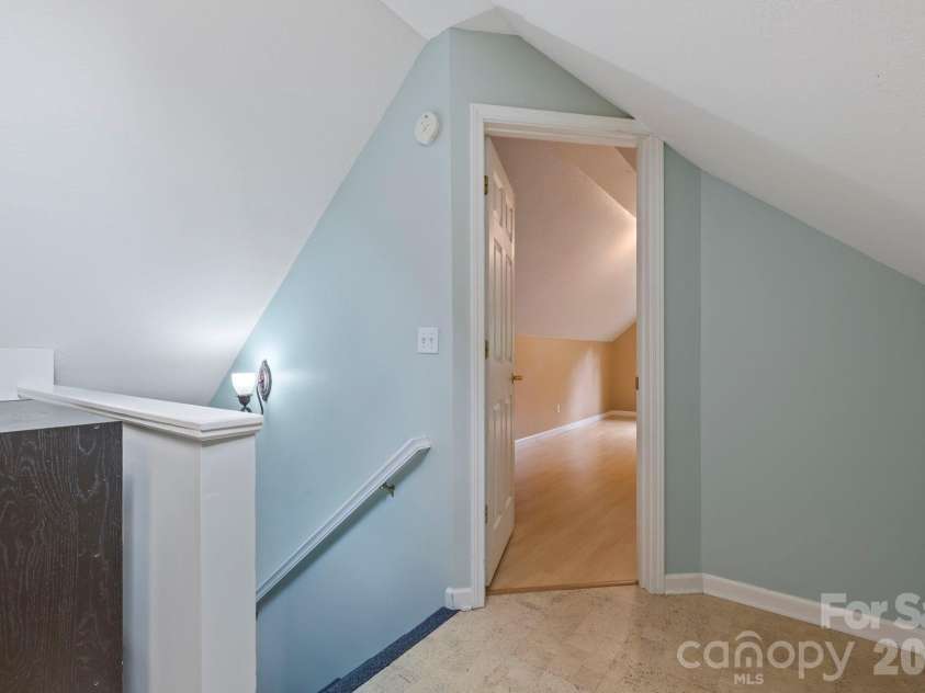 372 Kingfisher Lane, Mills River, NC 28759.  MLS# CAR4310639, YatesRealty ID 12310. 