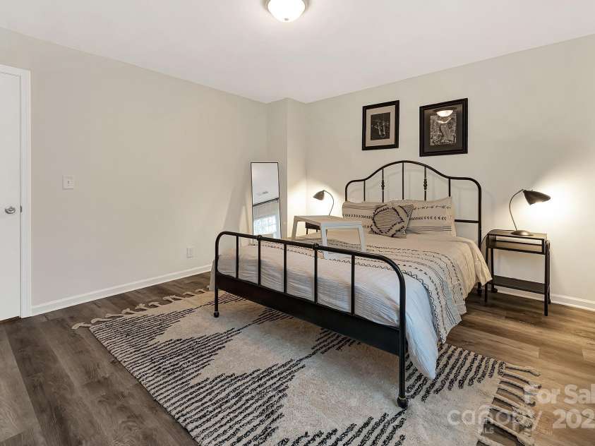 2828 Willow Street, Charlotte, NC 28208.  MLS# CAR4255390, YatesRealty ID 12312. 