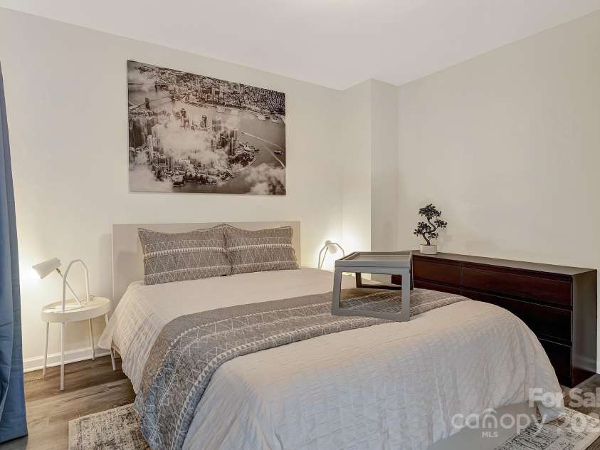 2828 Willow Street, Charlotte, NC 28208.  MLS# CAR4255390, YatesRealty ID 12312. 