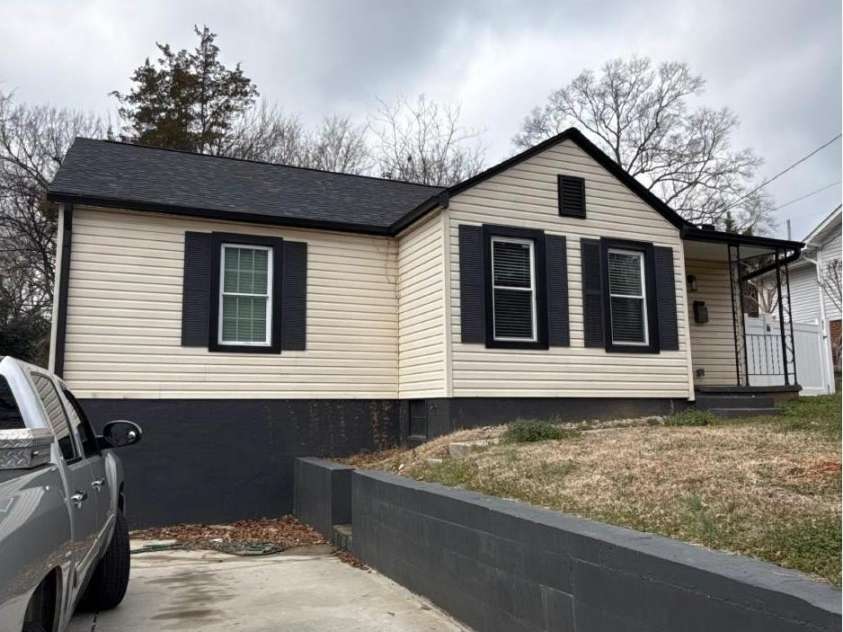13 Adams Street, Concord, NC 28025.  MLS# CAR4347663, YatesRealty ID 12313. 