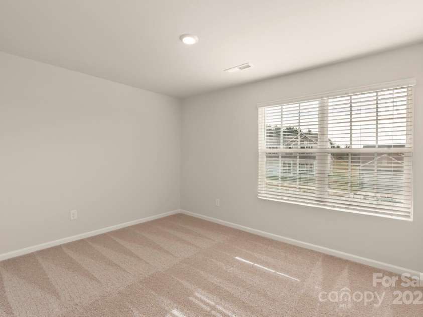 1041 Russell Drive, Winston Salem, NC 27127.  MLS# CAR4273519, YatesRealty ID 12319. 