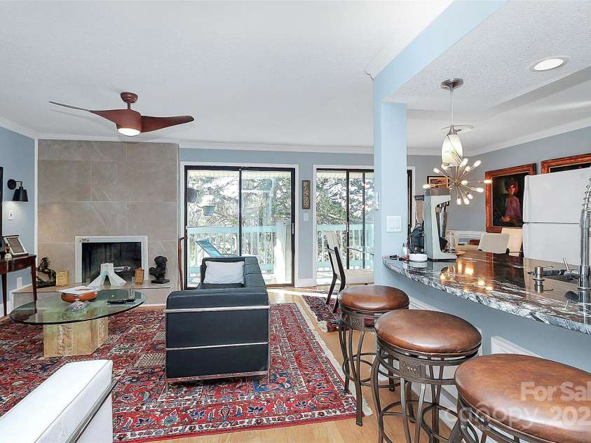 10963 Harrowfield Road, Charlotte, NC 28226.  MLS# CAR4237024, YatesRealty ID 12320. 