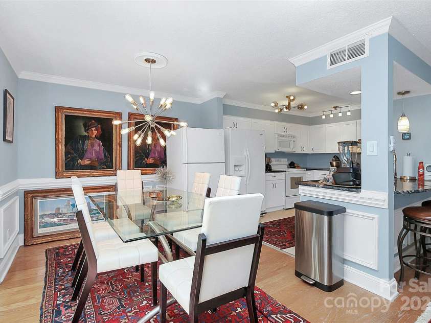 10963 Harrowfield Road, Charlotte, NC 28226.  MLS# CAR4237024, YatesRealty ID 12320. 