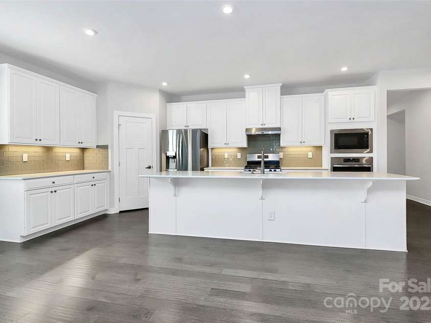 8243 Bretton Woods Drive, Charlotte, NC 28227.  MLS# CAR4213507, YatesRealty ID 12321. 