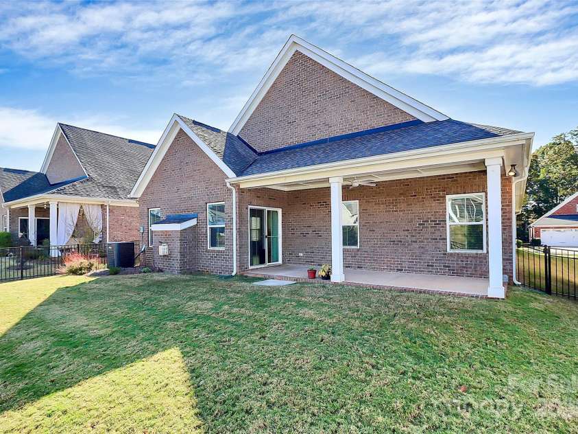 8243 Bretton Woods Drive, Charlotte, NC 28227.  MLS# CAR4213507, YatesRealty ID 12321. 