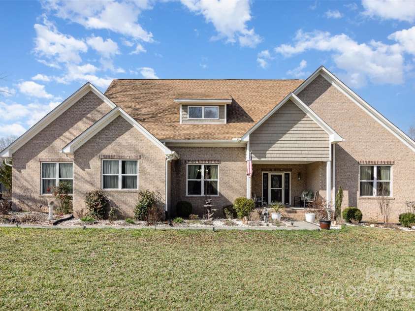 4321 Rolling Acres Road, Charlotte, NC 28213.  MLS# CAR4227691, YatesRealty ID 12323. 