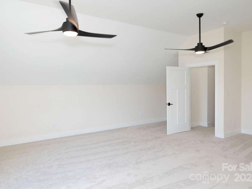 507 New Salem Road, Statesville, NC 28625.  MLS# CAR4289007, YatesRealty ID 12323. 