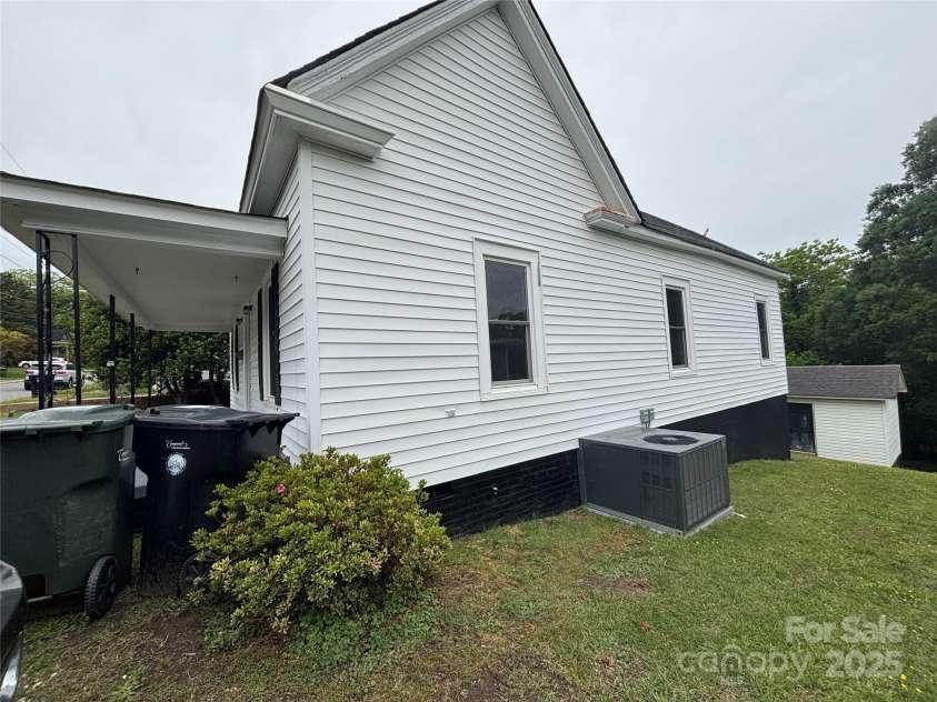 103 Meadow Avenue, Concord, NC 28025.  MLS# CAR4257423, YatesRealty ID 12324. Side