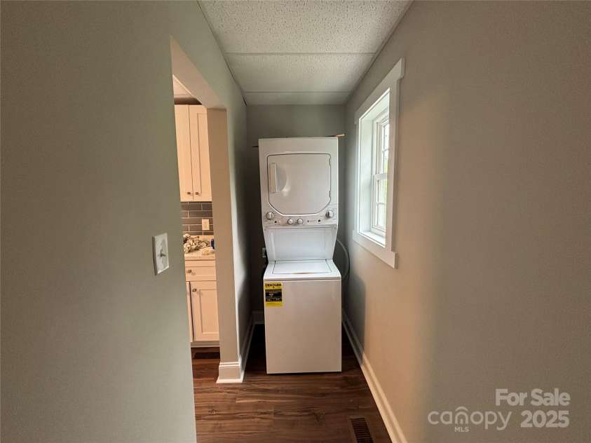 103 Meadow Avenue, Concord, NC 28025.  MLS# CAR4257423, YatesRealty ID 12324. Washer/Dryer