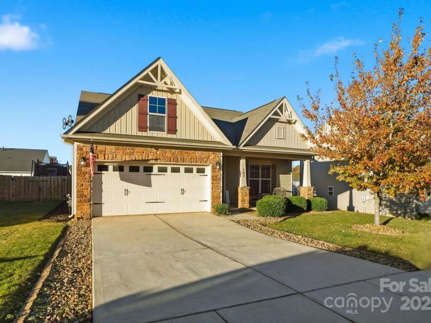 167 Gage Drive, Mooresville, NC 28115.  MLS# CAR4314236, YatesRealty ID 12324. 