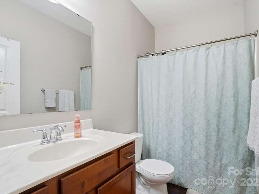 167 Gage Drive, Mooresville, NC 28115.  MLS# CAR4314236, YatesRealty ID 12324. Full Bath 2 on First Floor
