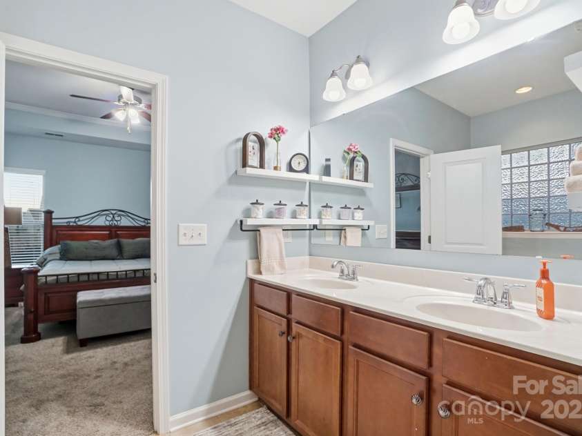 167 Gage Drive, Mooresville, NC 28115.  MLS# CAR4314236, YatesRealty ID 12324. Primary Suite on First Floor