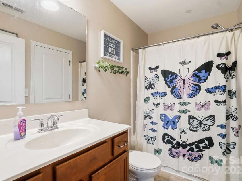 167 Gage Drive, Mooresville, NC 28115.  MLS# CAR4314236, YatesRealty ID 12324. Third Full Bath on Second Floor