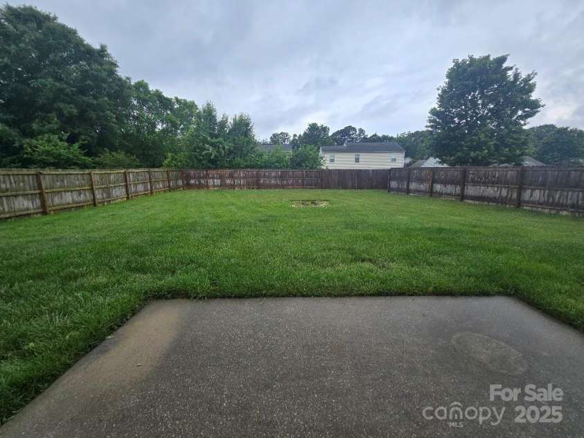 3912 Laurel View Circle, Indian Trail, NC 28079.  MLS# CAR4257132, YatesRealty ID 12325. 
