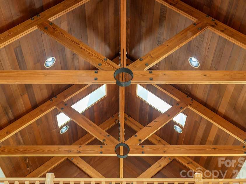7 Winding Poplar Road, Black Mountain, NC 28711.  MLS# CAR4285345, YatesRealty ID 12326. Craftsman Ceilings