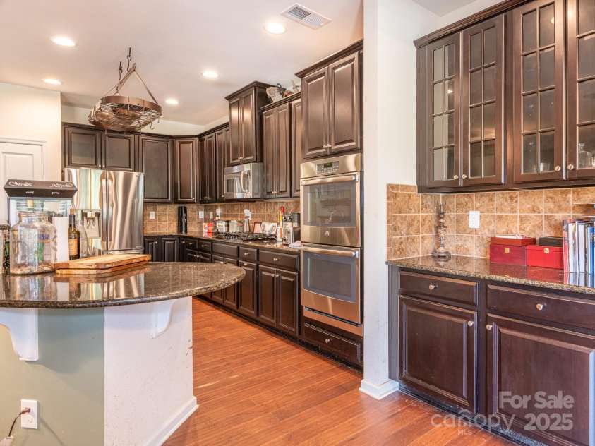 1691 Mill Creek Lane, Concord, NC 28025.  MLS# CAR4192669, YatesRealty ID 12329. Kitchen