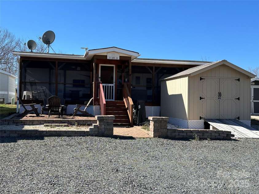 114 Dove Lane, New London, NC 28127.  MLS# CAR4225001, YatesRealty ID 1233. 