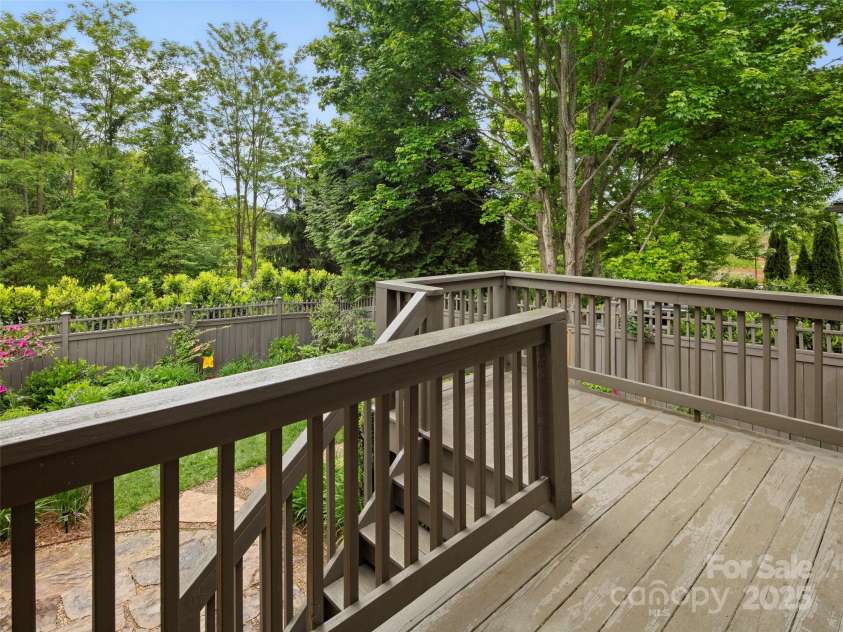 9 Dearborn Street, Asheville, NC 28803.  MLS# CAR4256458, YatesRealty ID 12330. 