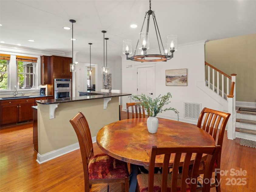 9 Dearborn Street, Asheville, NC 28803.  MLS# CAR4256458, YatesRealty ID 12330. 