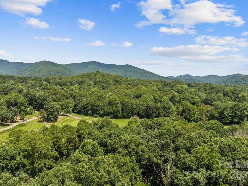 605 Hiawassee Avenue, Black Mountain, NC 28711.  MLS# CAR4202408, YatesRealty ID 12331. 