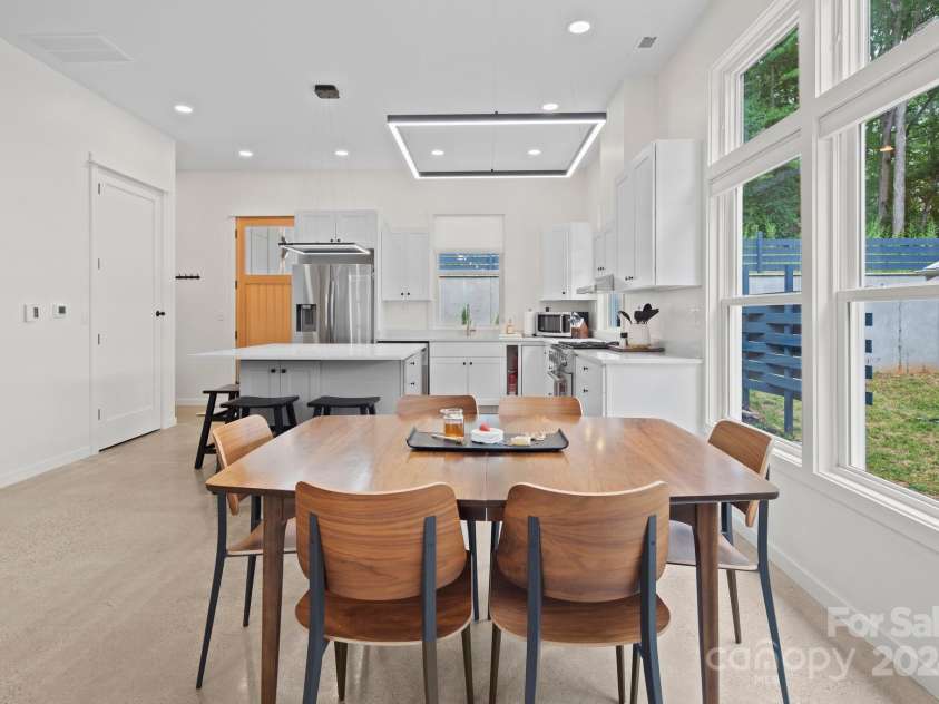 605 Hiawassee Avenue, Black Mountain, NC 28711.  MLS# CAR4202408, YatesRealty ID 12331. Dining Room