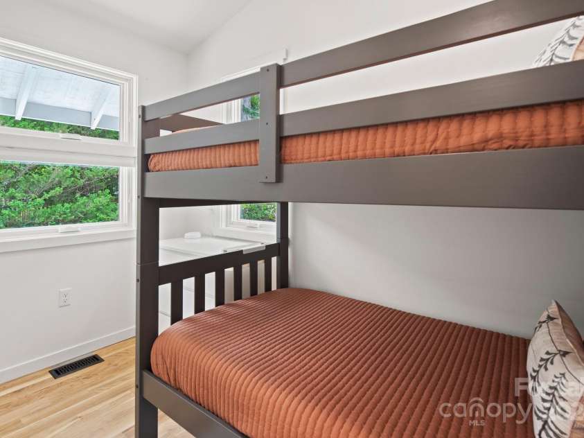 605 Hiawassee Avenue, Black Mountain, NC 28711.  MLS# CAR4202408, YatesRealty ID 12331. Office/Bonus Room