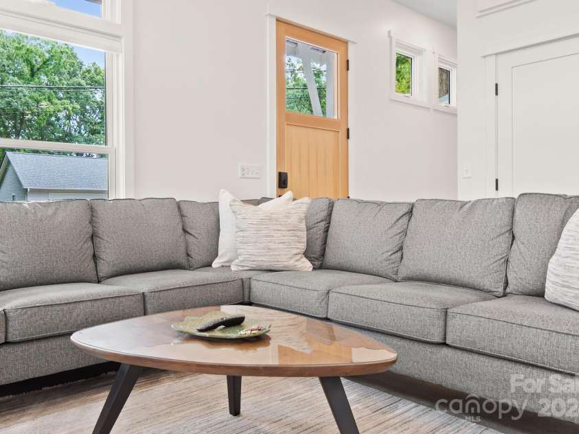 605 Hiawassee Avenue, Black Mountain, NC 28711.  MLS# CAR4202408, YatesRealty ID 12331. Open Living Room