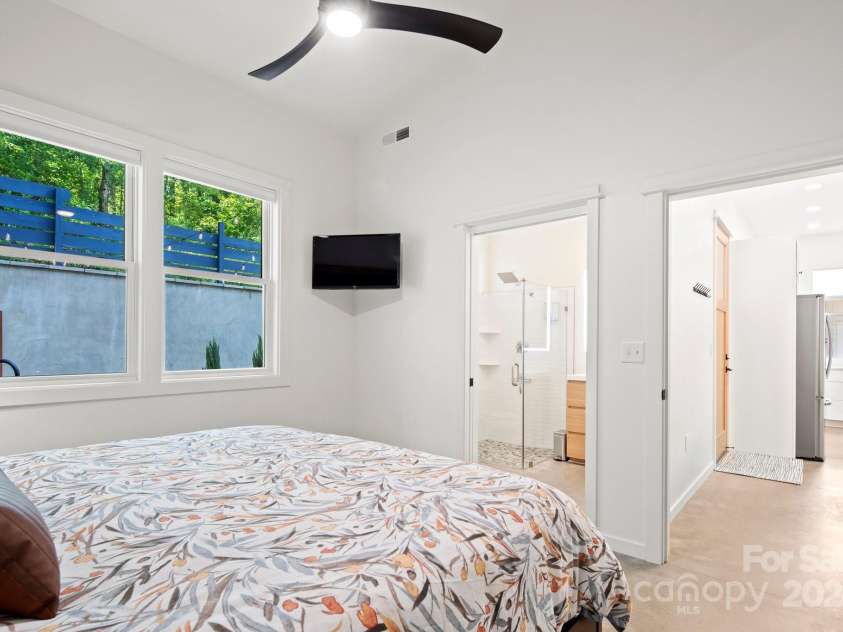 605 Hiawassee Avenue, Black Mountain, NC 28711.  MLS# CAR4202408, YatesRealty ID 12331. Primary Bedroom