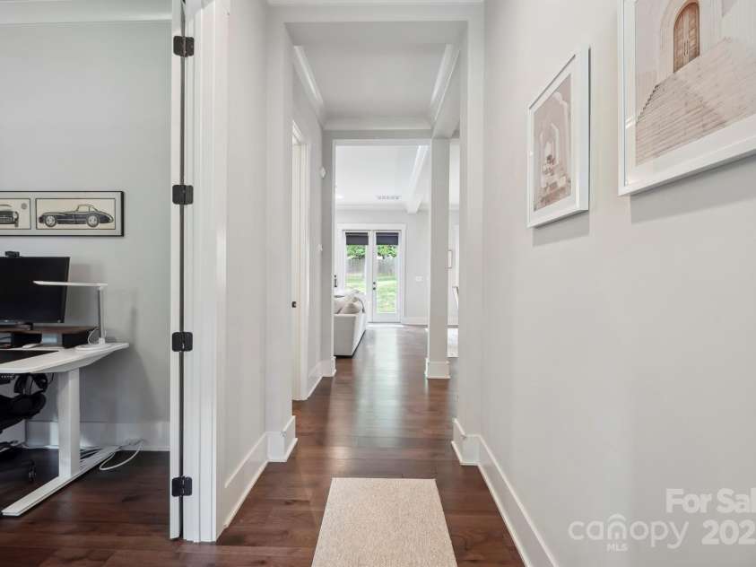 2637 Springway Drive, Charlotte, NC 28205.  MLS# CAR4254619, YatesRealty ID 12333. 