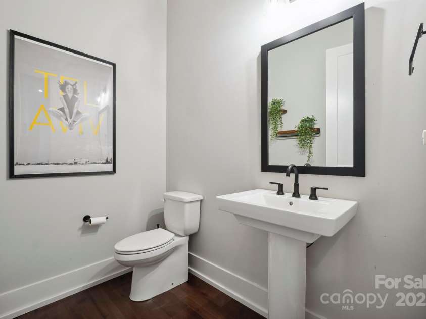 2637 Springway Drive, Charlotte, NC 28205.  MLS# CAR4254619, YatesRealty ID 12333. 