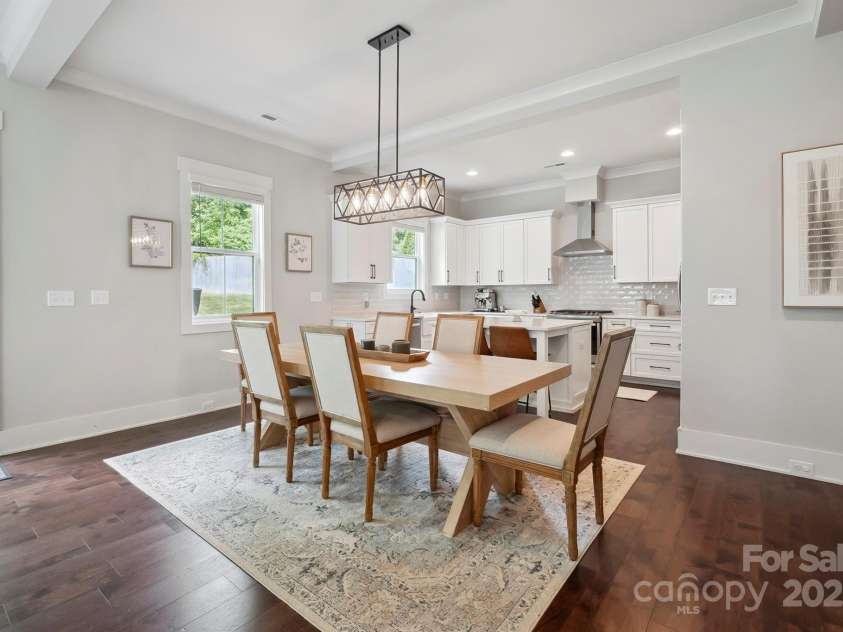 2637 Springway Drive, Charlotte, NC 28205.  MLS# CAR4254619, YatesRealty ID 12333. 