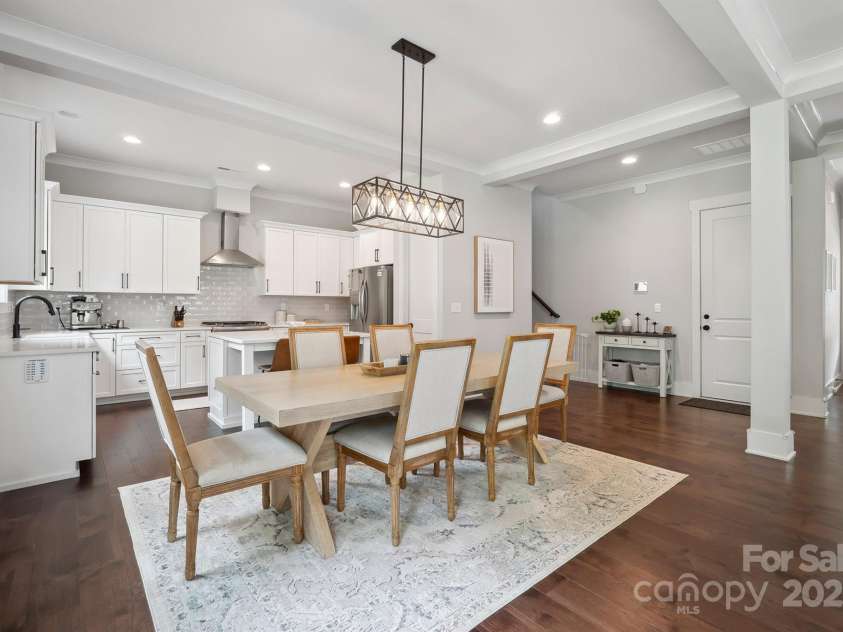 2637 Springway Drive, Charlotte, NC 28205.  MLS# CAR4254619, YatesRealty ID 12333. 